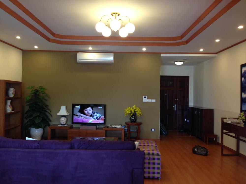 Cho thuê căn hộ chung cư số 2 Hoàng Cầu, phường ô Chợ Dừa, DT 73m2, 2 ngủ đủ đồ, giá 10 triệu/tháng 5894329