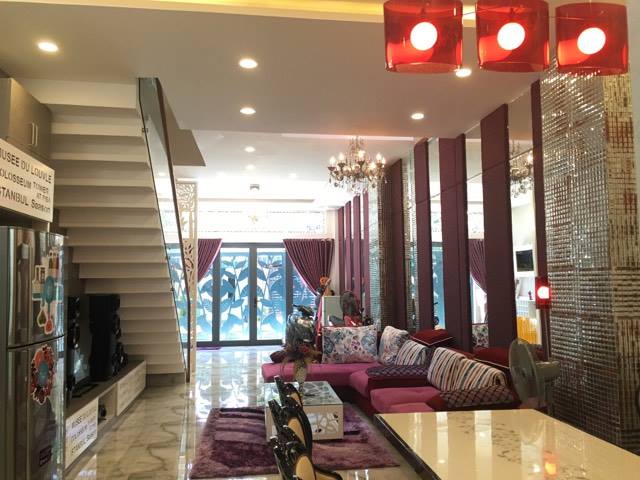 Cần bán gấp nhà đẹp đường MT 3 tầng 3 mê lệch Chu Mạnh Trinh, TP Đà Nẵng 5944492