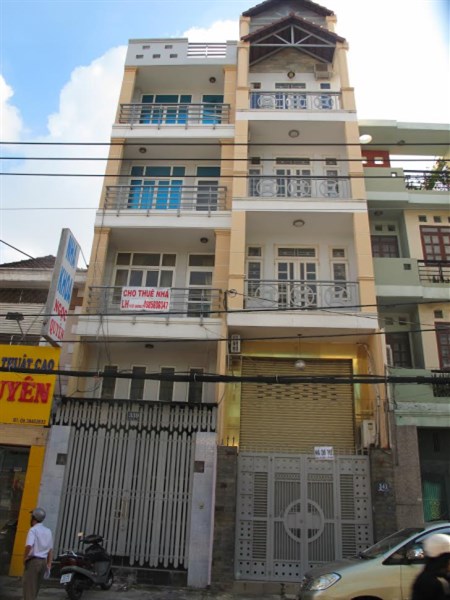 Bán nhà HXH Trần Hưng Đạo, Q1, 3.7x10m, 1 trệt, 2 lầu, ST 6179899