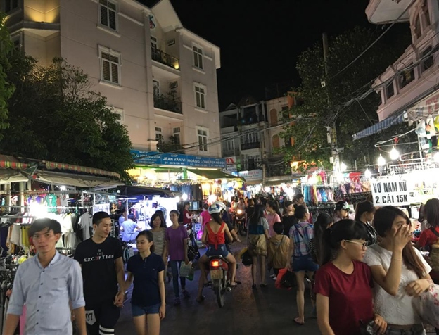 Bán nhà mặt tiền chợ Hạnh Thông Tây, đường Quang Trung, phường 11, Gò Vấp, 4x27m, 1 trệt, 2 lầu 6357027