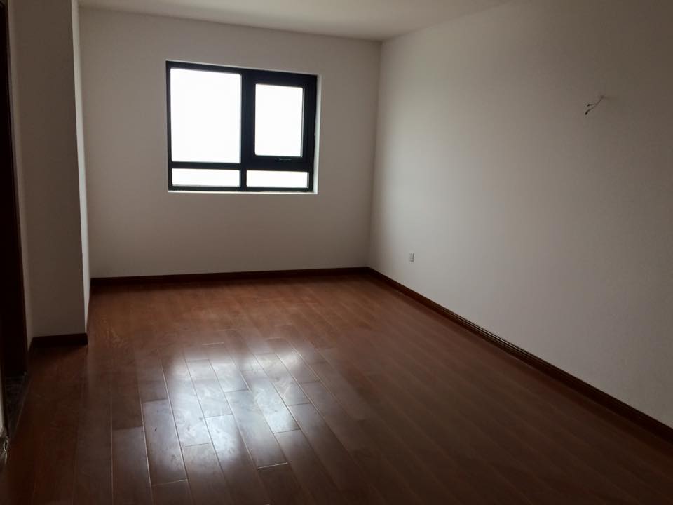 Cần cho thuê gấp căn hộ ở Hateco DT 107m2, giá 6.5tr/tháng. LH: 0962036661. 6486027