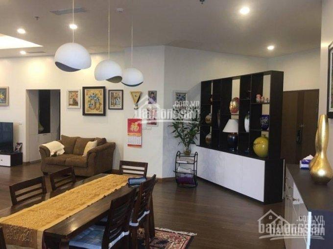 Cần bán nhanh căn Penthouse tòa A CC N04 Hoàng Đạo Thúy diện tích 300m2 giá 40tr/m2. LH: 0933177666 6481283