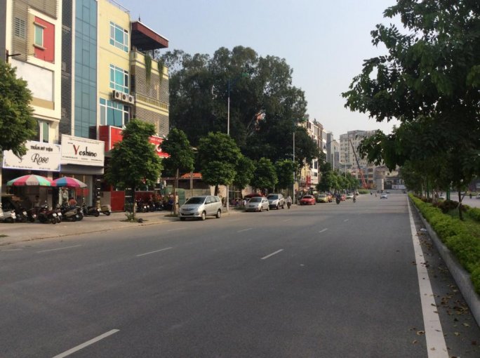 Bán nhà mặt đường Nguyễn Văn Huyên kéo dài,DT 120m2,MT 8m,nở hậu 6501379