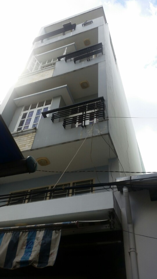Bán nhà MT Lam Sơn, Phú Nhuận, DT: 6x30m, 4 lầu, thuê 34.02 triệu/th, giá: 16 tỷ 6697869