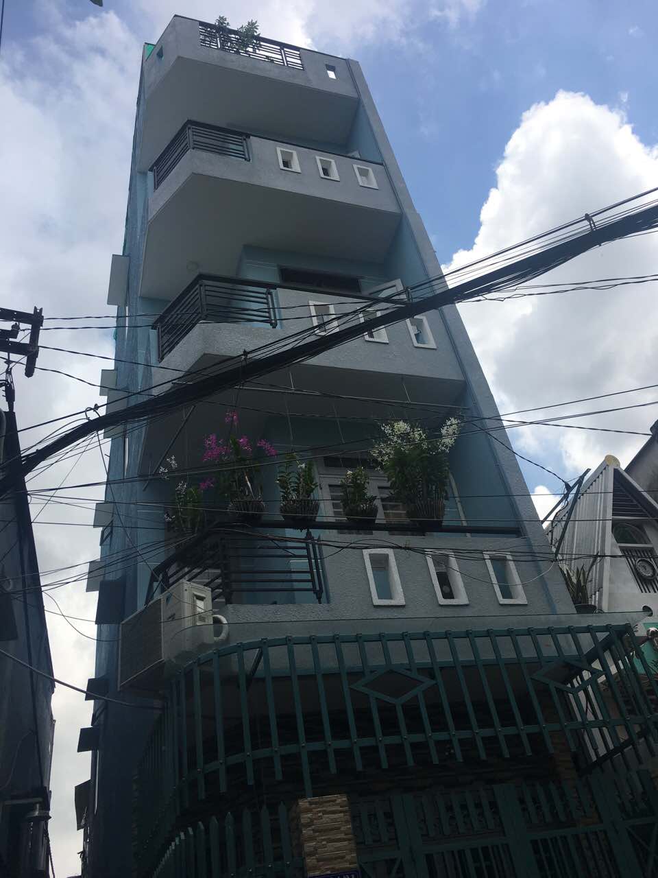 Nhà hẻm 88 Phan Sào Nam. 01222062528 6680609