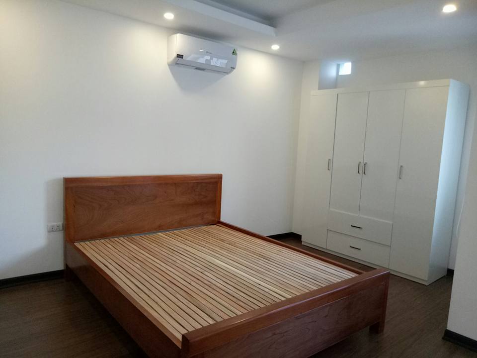 Cho thuê căn hộ chung cư mini 1PN, 1 phòng khách đầy đủ tiện nghi dt 45m2 tại số 18 Đê La Thành nhỏ 6752277