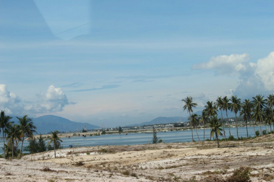 Đất nền Nha Trang, Nguyễn Tất Thành, liền kề sân bay giá 700tr / nền. LH 0902 623 593 6699149