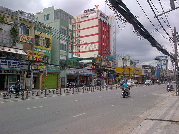 Bán nhà mặt tiền Nguyễn Văn Đậu, 11 x 27m, 4 lầu, đang cho thuê 200 triệu/th, giá 37 tỷ 6792306