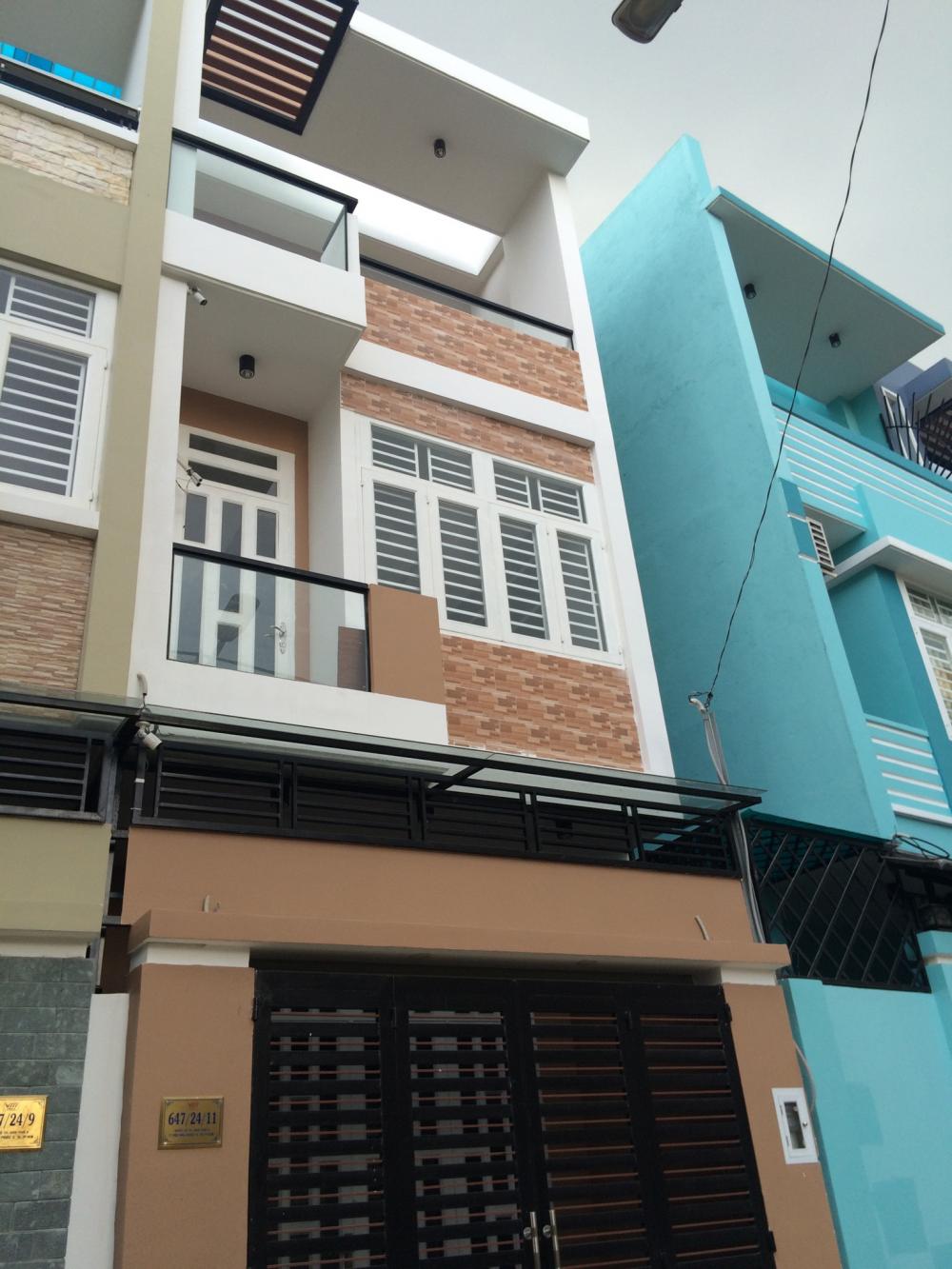 Bán nhà gần ngã tư Bình Phước, HXH 6m, đúc 1 trệt 3 lầu mới 100% 6813861