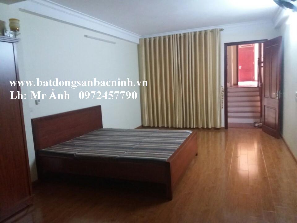 Cho thuê nhà 3 tầng 5 phòng khép kín đường Đấu Mã, TP.Bắc Ninh 7049729