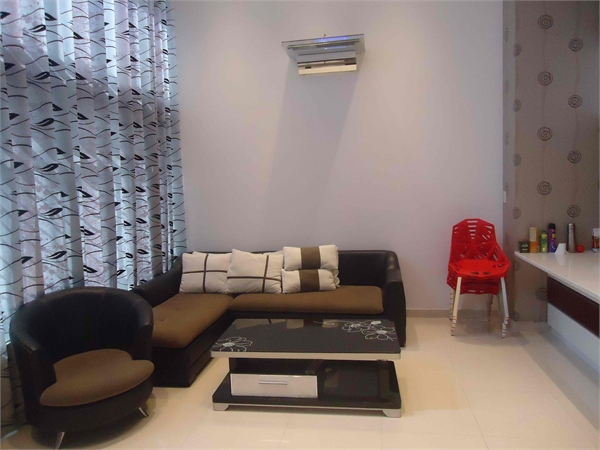 Cho thuê căn hộ chung cư tại Phú Hoàng Anh, DT 129m2, giá 9 triệu/tháng. LH: 0901319986 7503765