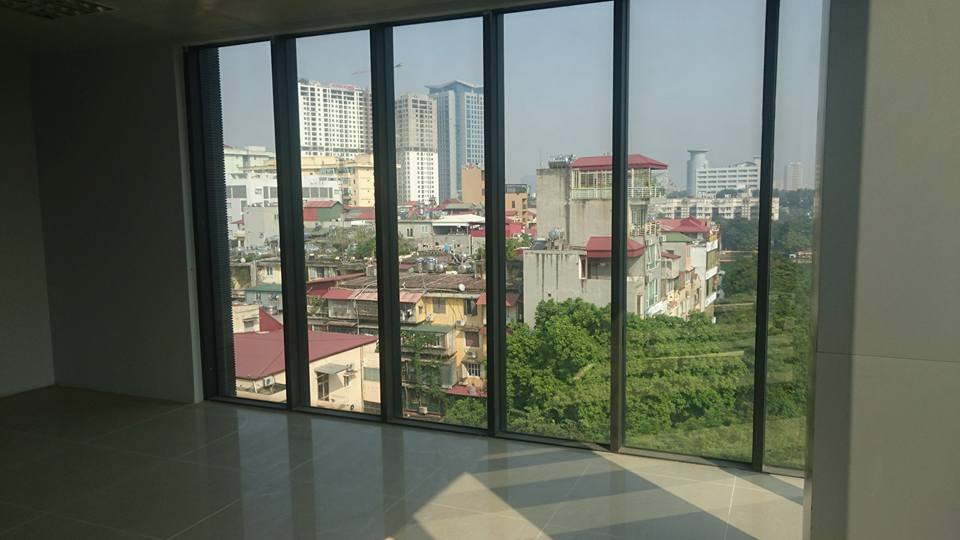 Hiện tại còn trống 1 phòng duy nhất trong tòa nhà văn phòng Chùa Láng - Nguyễn Chí Thanh, 115m2  7452470