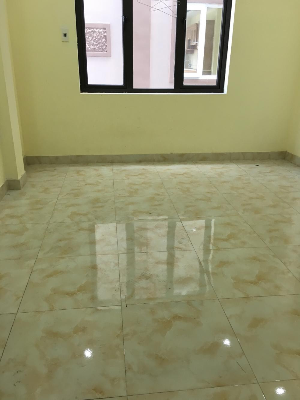 Bán nhà  3.1 tỷ, ngõ 543 Nguyễn Trãi (40m2x5 tầng, 6PN, tiện mở văn phòng), 0943075959 / 0982346912
 7835162