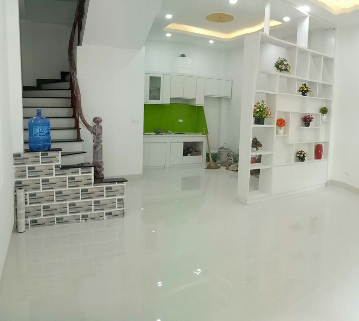 Bán nhà 4 tầng*35m2, ngay cổng làng Yên Xá, hướng TN, Giá 2 tỷ, 0943075959 / 0982346912
 7854961