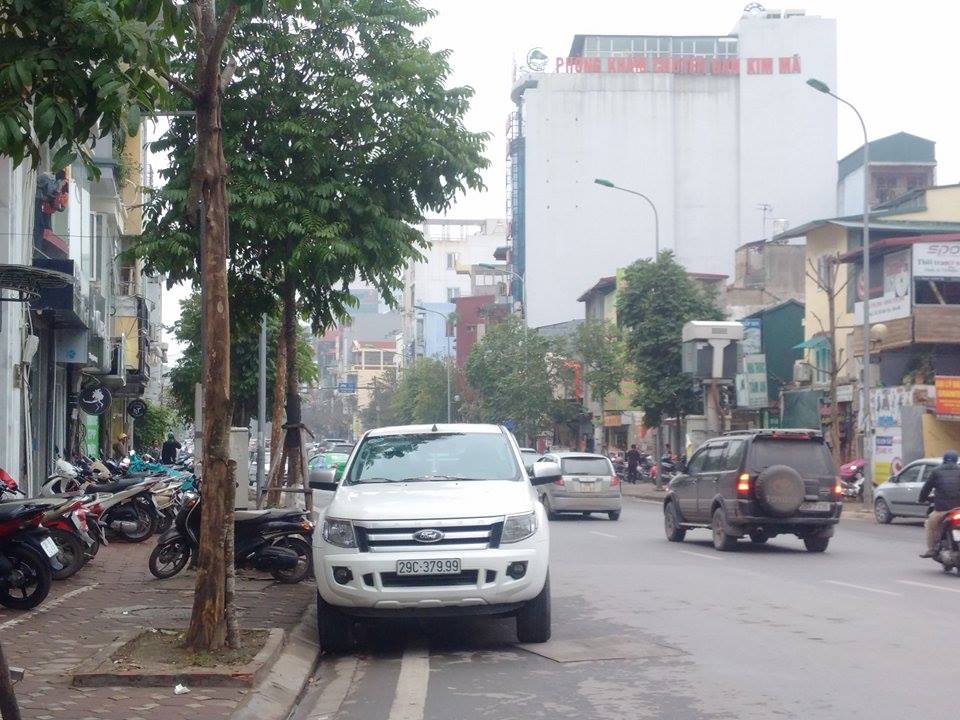 Bán nhà mặt phố Đốc Ngữ, Văn Cao, Ba Đình, 65m2 x 4 tầng, đường rộng 10m, ô tô vào nhà, giá 8.5 tỷ 8590676
