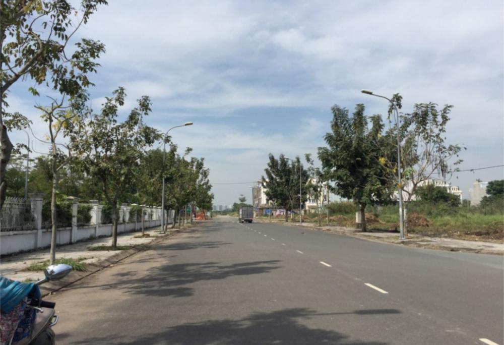 Bán đất ngay trung tâm KĐT Cát Lái Quận 2, mặt tiền đường Nguyễn Thị Định, đã có SHR 8008459