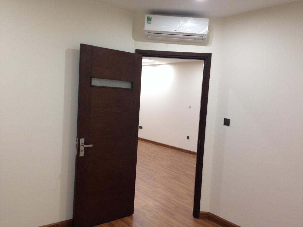 Cho thuê căn hộ chun cư 2 phòng ngủ tại Home City - Trung Kính, chính chủ 8133261