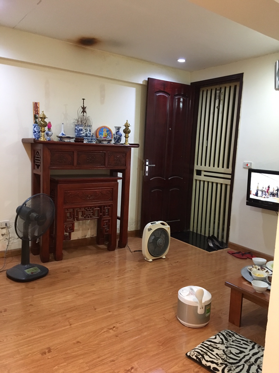 Bán căn hộ TT Trung Tự, Phạm Ngọc Thạch, 78m2, nhà đẹp, có 2 pn, giá 1.75 tỷ 5941544