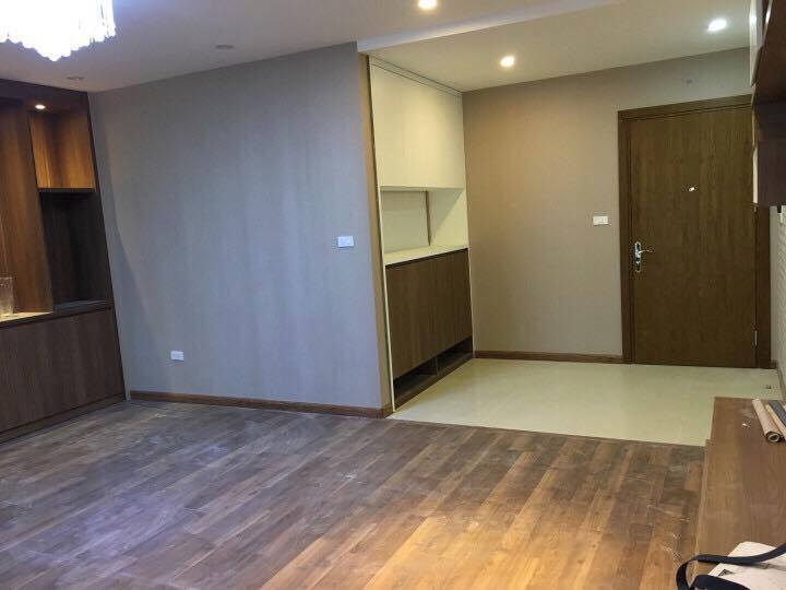 Cho thuê căn hộ chung cư Vinhomes Nguyễn Chí Thanh, 167m2, 4 phòng ngủ, nội thất cơ bản 9083783