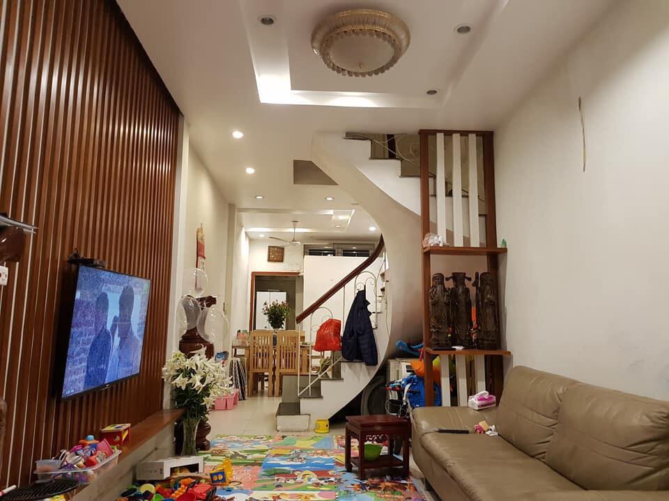 Bán nhà đường Ôtô Phạm Ngọc Thạch xây đẹp 5 tầng 4.7 Tỷ 9085883