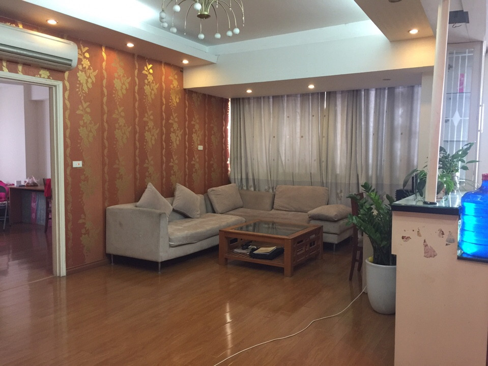 Cho thuê chung cư Hà Thành Plaza, 102 Thái Thịnh, 2 phòng ngủ, đầy đủ nội thất, 8,5 triệu/tháng 9097161