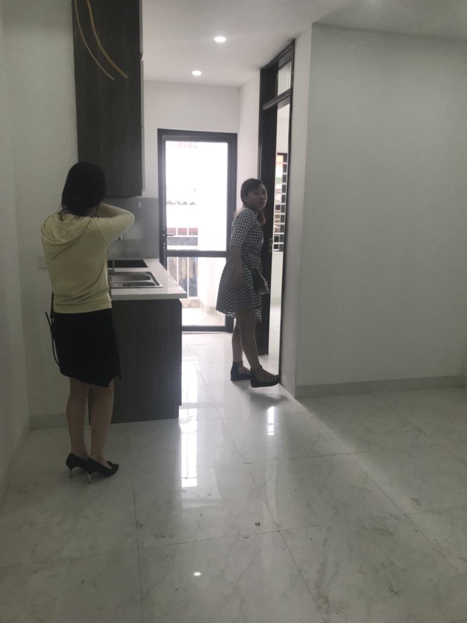 970tr căn hộ Nguyễn Chí Thanh, 2 phòng ngủ, đủ nội thất 9111128