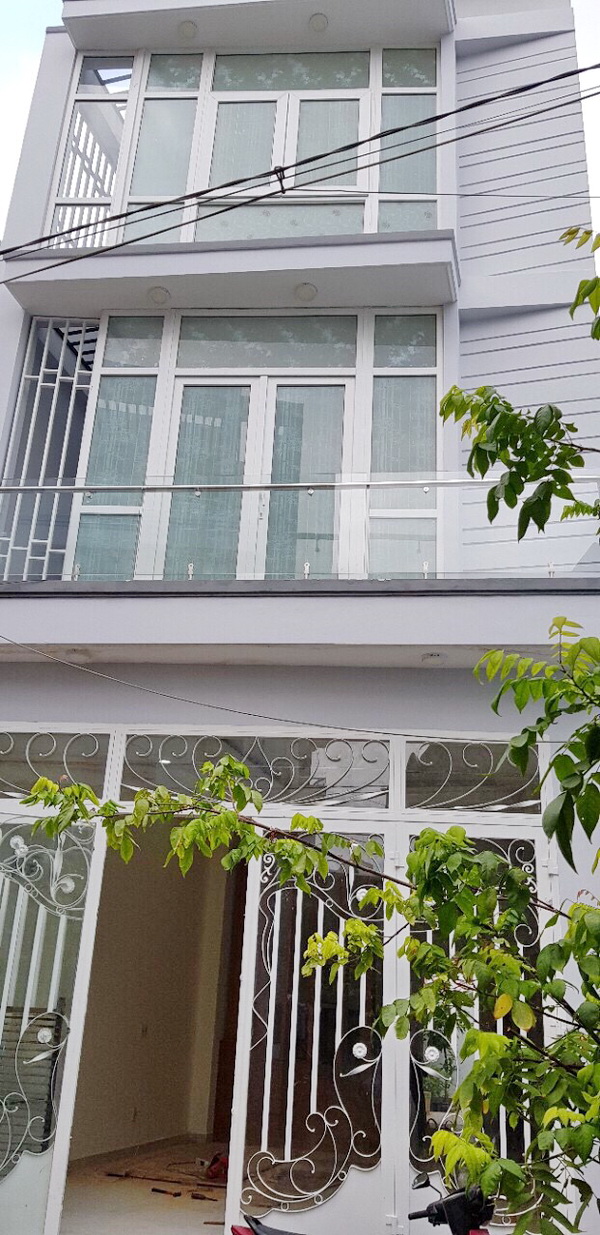 Bán nhà 2 lầu đường Huỳnh Tấn Phát, Phường Phú Thuận, Quận 7 9348263