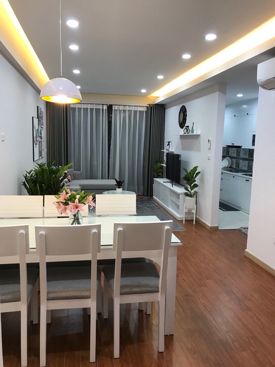 Cho thuê căn hộ FLC Complex, Phạm Hùng, 70m2, 2 PN, đủ đồ đẹp, chỉ 12tr/th, vào ngay 9224094