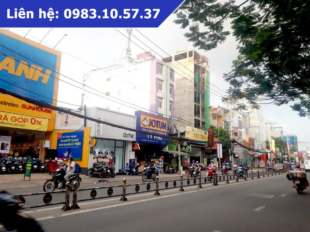 Bán nhà mặt tiền Huỳnh Tấn Phát đoạn sầm uất nhất gần KCX. DT 9.5mx27.5m, LH 0983105737. 9216621