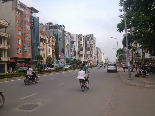 Cho thuê nhà mặt phố Nguyễn Xiển 50m2 x 4 tầng MT 4.5m, giá 40 triệu/tháng, Linh 0969166861 9197381
