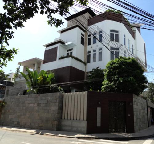 Bán gấp nhà biệt thự mặt tiền 250m2, giá 114 triệu/m2 vuông vức, Tân Bình 7697446