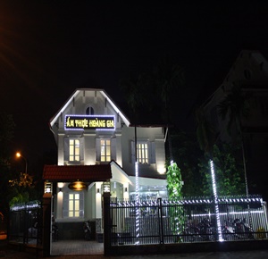 Nhượng hoặc cho thuê nhà hàng ẩm thực Hoàng Gia tại BT- A1, phố Hạ Yên, Cầu Giấy, HN 9320150