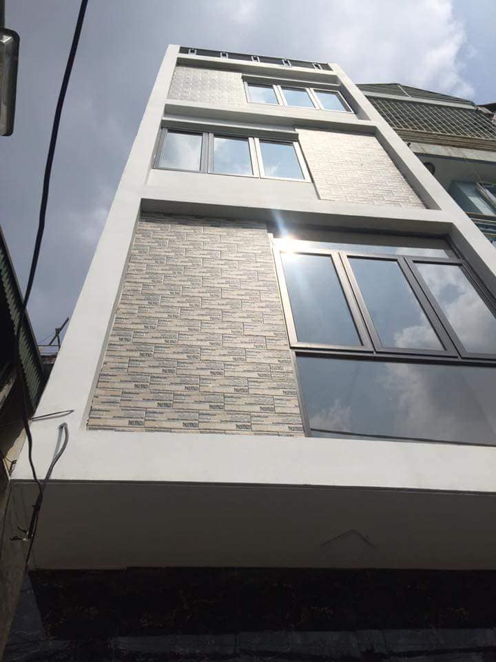 Bán nhà đẹp mới xây Khương Đình, DT 40m2 x 5 tầng, lô góc 9334013