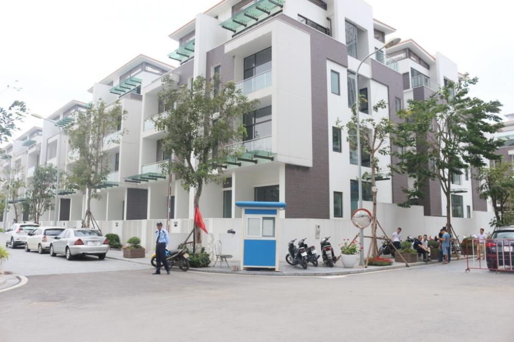Bán shop villa 4 tầng + 1 hầm để ô tô x 164m2, giá 21 tỷ tại quận Thanh Xuân, LH: 094.361.3591. 9340003