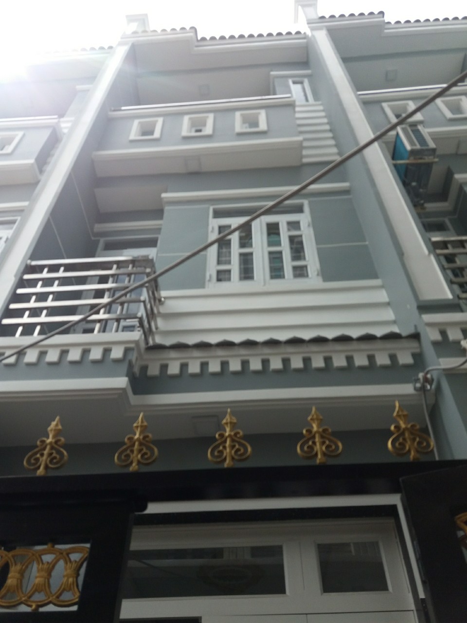 Nhà mới trệt 2 lầu sân thượng. DT: 3,2x10m, SD 120m2, Huỳnh Tấn Phát, thị trấn Nhà Bè 8811518