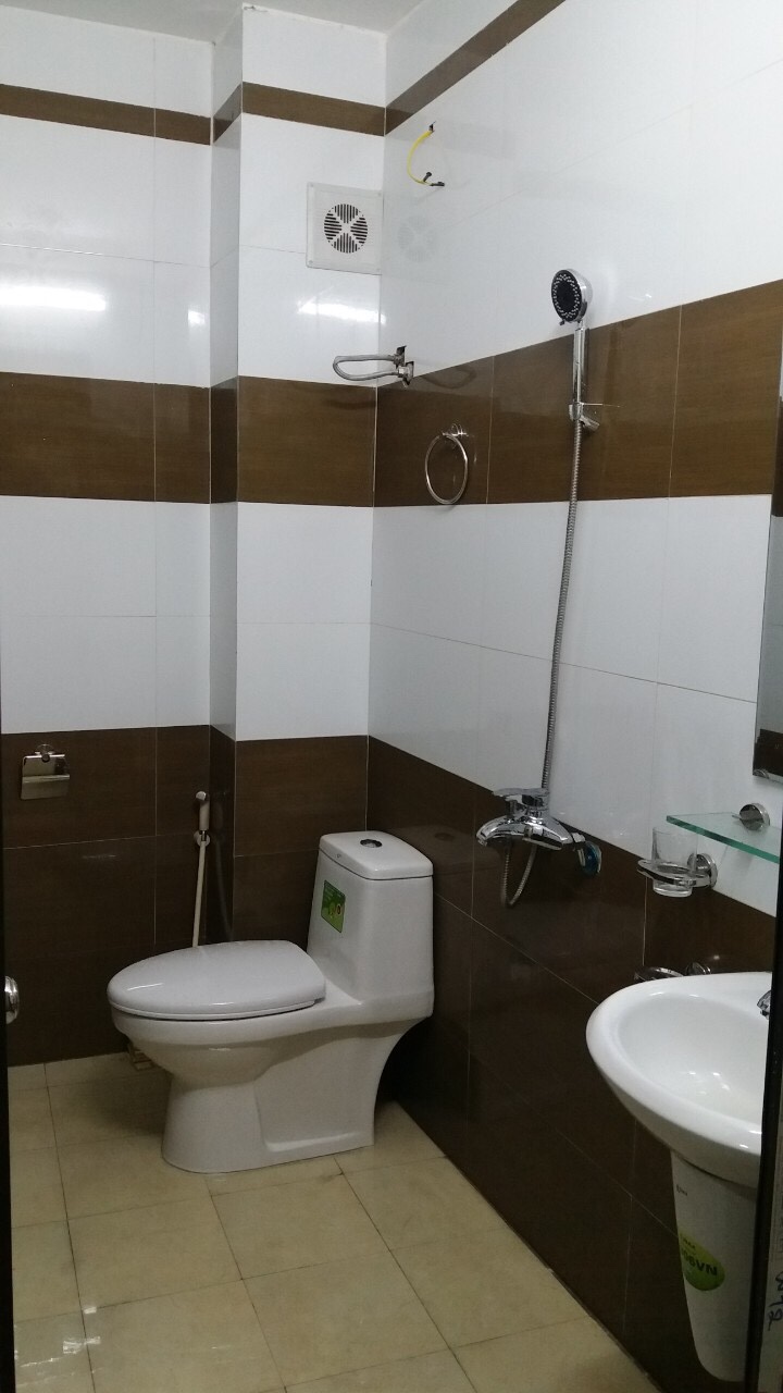 Bán nhà đẹp, xây mới 37m2, 5 tầng, đối diện sân bóng Văn Quán, Hà Đông, ngõ thông, giá 3.2 tỷ 9449860