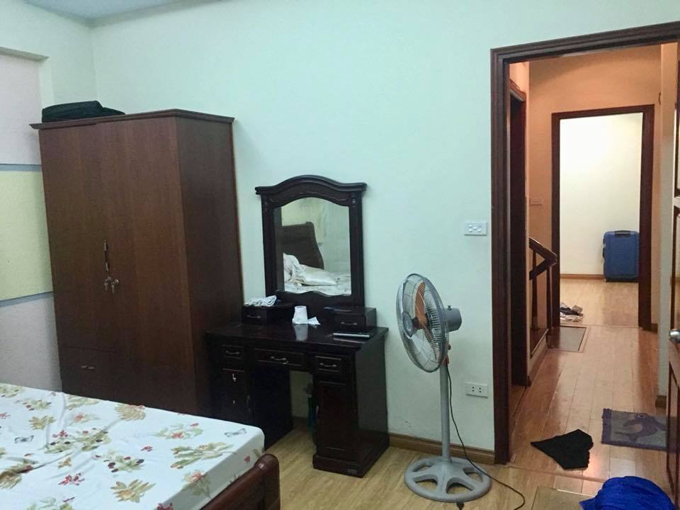 Nhà đẹp phân lô Nguyễn Khang 48m2, 4 tầng, chỉ 5 tỷ 9476539