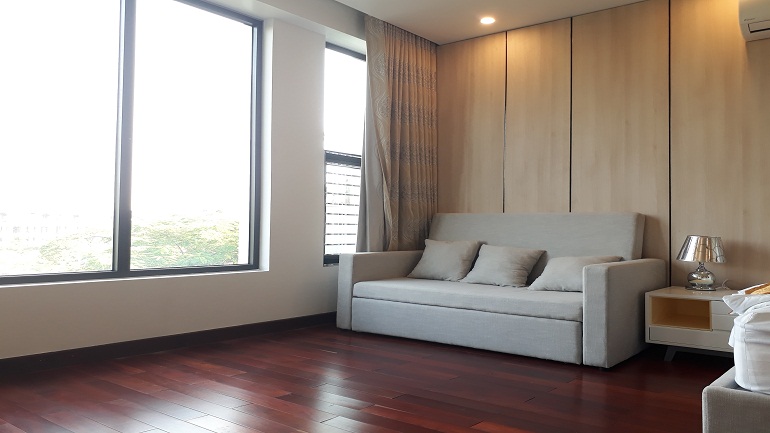 Cho thuê căn hộ dịch vụ tại Trịnh Công Sơn, Tây Hồ, 50m2, studio, đầy đủ nội thất mới hiện đại 9490827