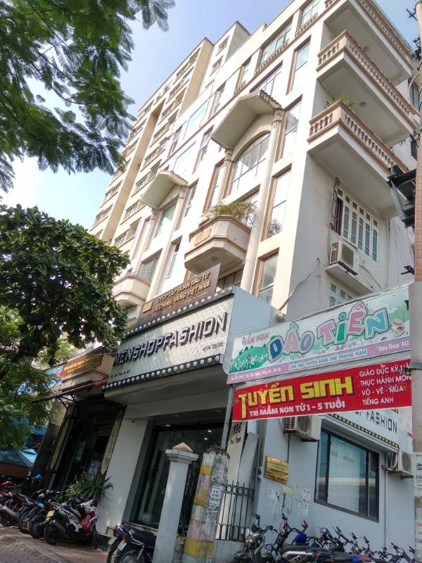 Chính chủ bán nhà ngõ 178 Thái Hà, Đống Đa, DT 45m2 x 4T, ô tô vào nhà. Giá 6.7 tỷ 9516744