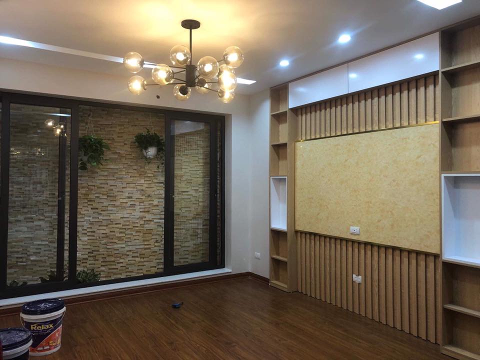 Cần bán nhà đẹp, diện tích rộng, giá rẻ, duy nhất 1 căn ngã tư Vạn Phúc, Hà Đông, 45m2, 5 tầng 9515514