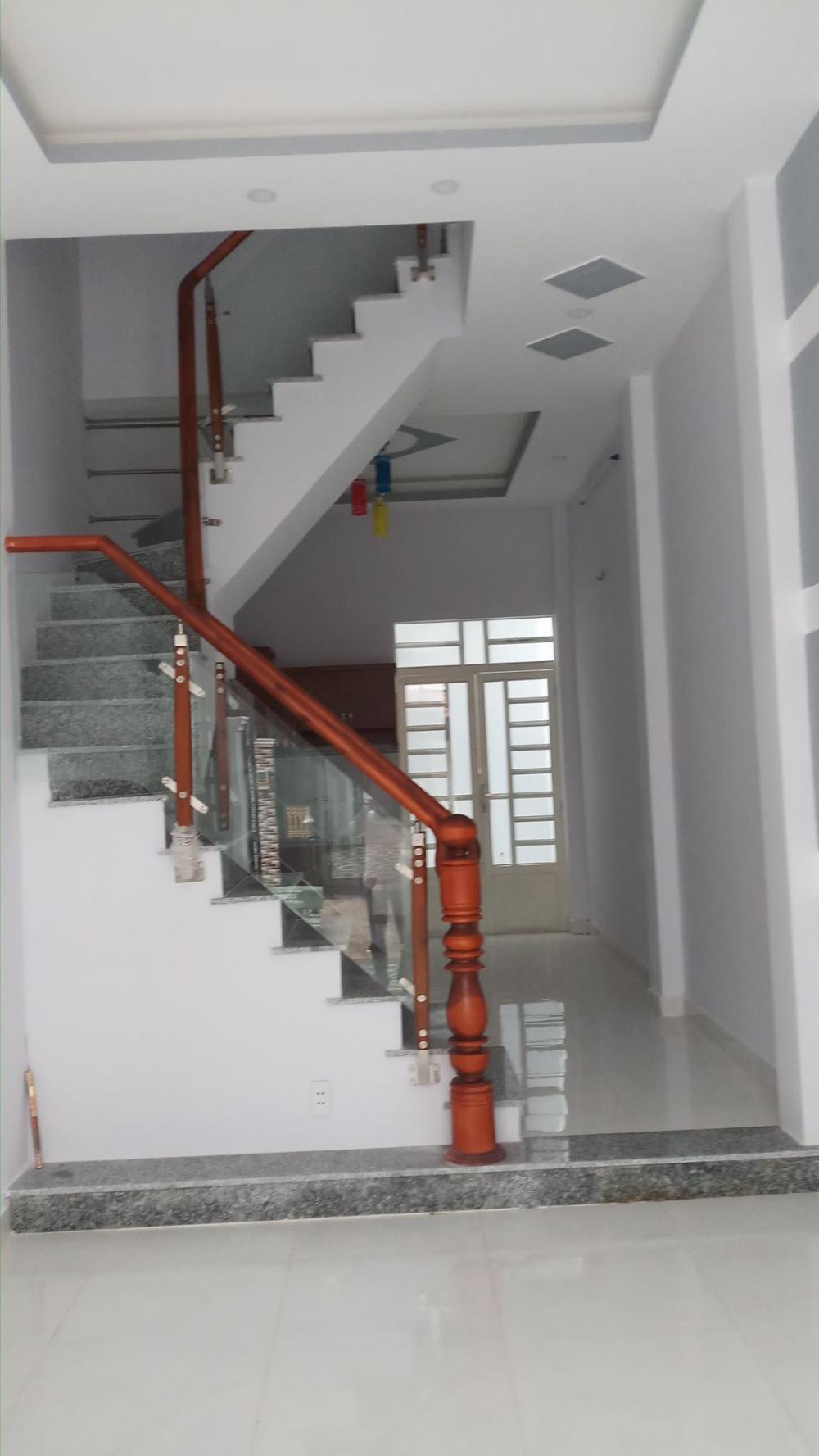 Bán nhà mới xây theo kiểu BT mini, đẹp khu, Lê Văn Lương, Nhà Bè 9568337