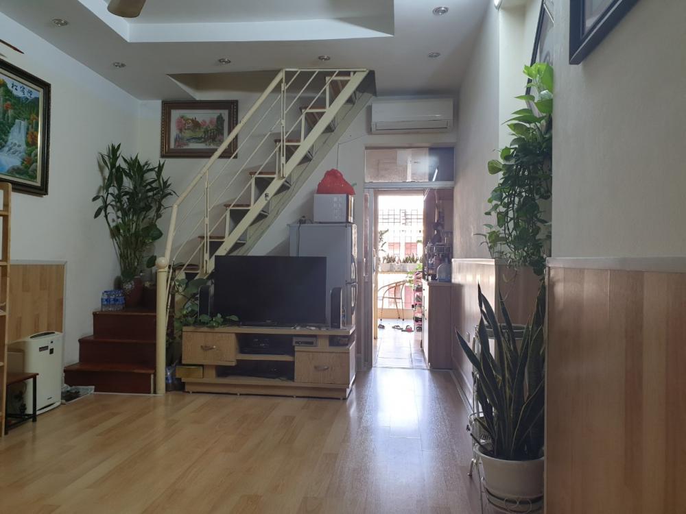 Bán căn hộ tập thể A3 Khu tập thể Văn phòng Chính Phủ, Phương Mai, Đống Đa, HN 9675248