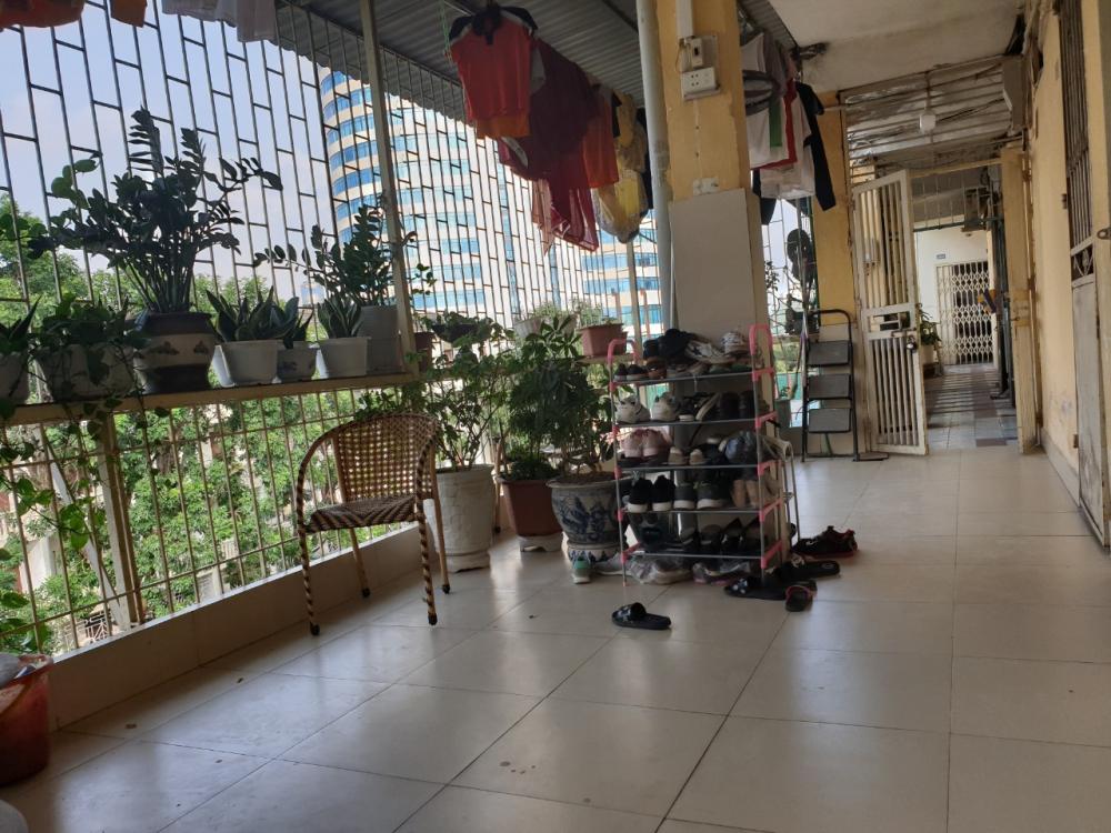 Bán căn hộ tập thể A3 Khu tập thể Văn phòng Chính Phủ, Phương Mai, Đống Đa, HN 9675248