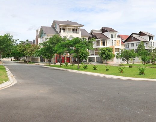 Sang lô đất gần trường tiểu học Đặng Văn Ngữ, đã có sổ, giá chỉ 2.4 tỷ thương lượng 9681023