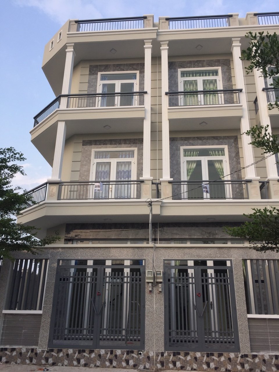 Nhà 2 mặt tiền SHR, 6.5x13m, SD = 300m2, 2 lầu ST, Lê Văn Lương 9739717