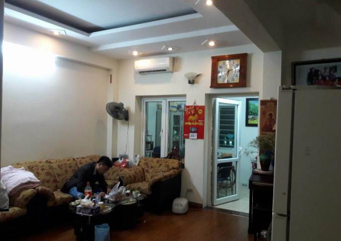 Bán căn hộ tầng 5, tập thể bệnh viện Nhi Trung ương, 70m2, 2 PN, giá 1,4 tỷ 9767764