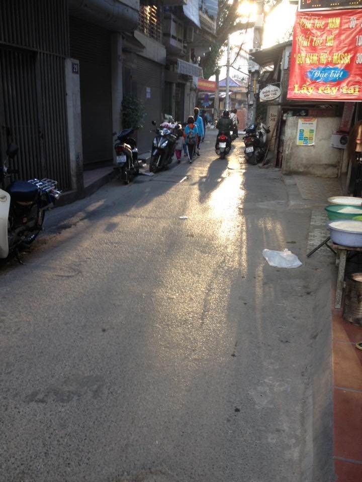 Bán nhà ngõ 9 Lương Định Của, diện tích 26 m2, 3 tầng, mặt tiền 3m. Giá 3.2 tỷ 9854686