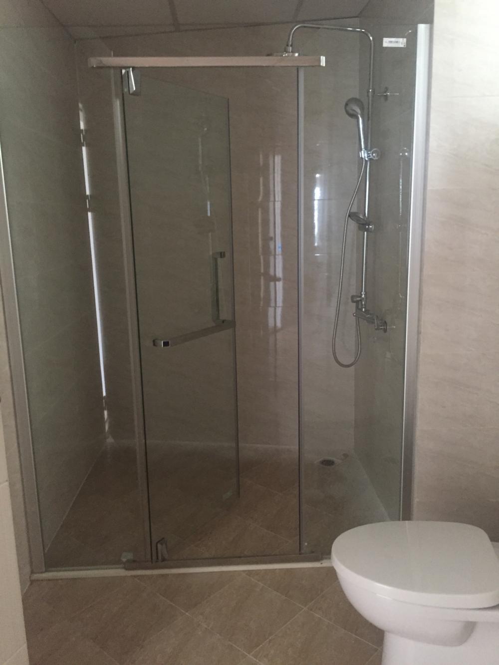 Bán gấp căn hộ tại Mạc Thái Tổ, dt 130m2, giá rẻ (Lh: 0936266930) 9805864