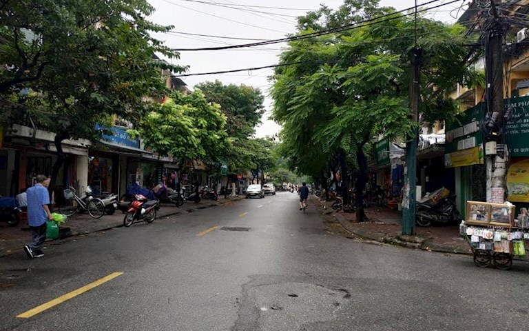 Bán nhà mặt phố Quỳnh Mai,HBT,dt 106m2 chỉ 10.5 tỷ 9840827