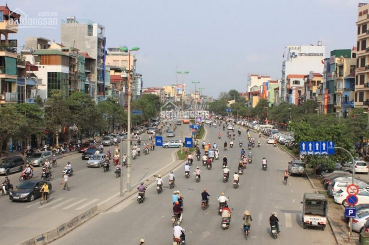 Bán nhà mặt phố Trần Khát Chân,dt 30m2 giá 8.4 tỷ 9852928